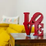 Spacious Sofia Condo - Philadelphia Love